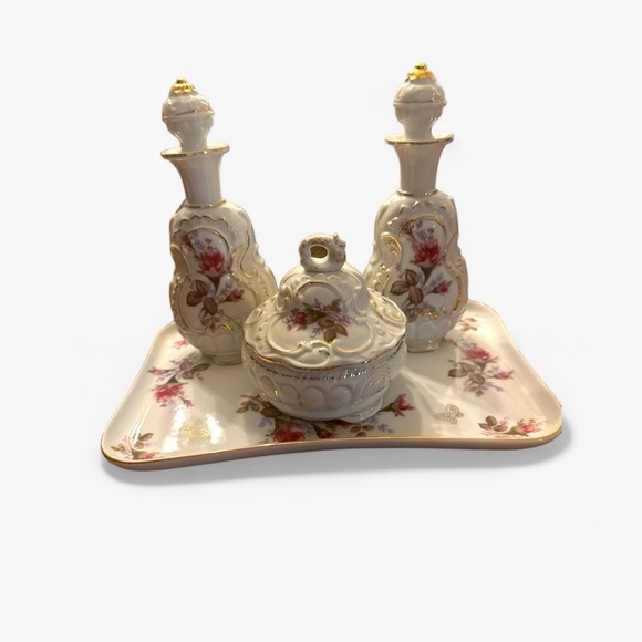 Vintage Early 20th Century Bond Ware Lipper and Mann (L&M) 7 Piece Vanity Set. - Picture 3 of 6